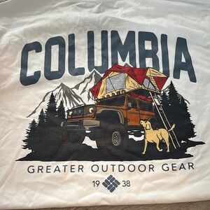 Columbia Graphic Tee with Jeep and Dog